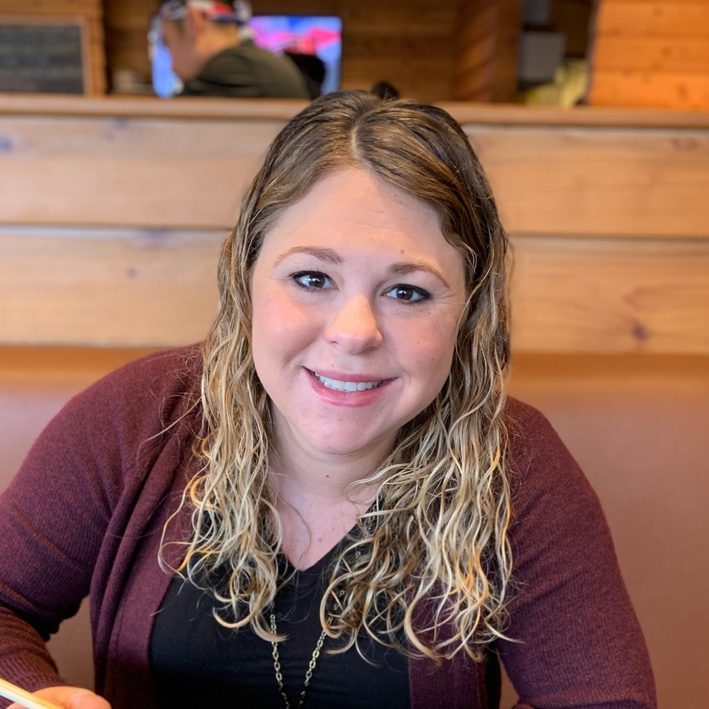 Meet your Posher, Laura